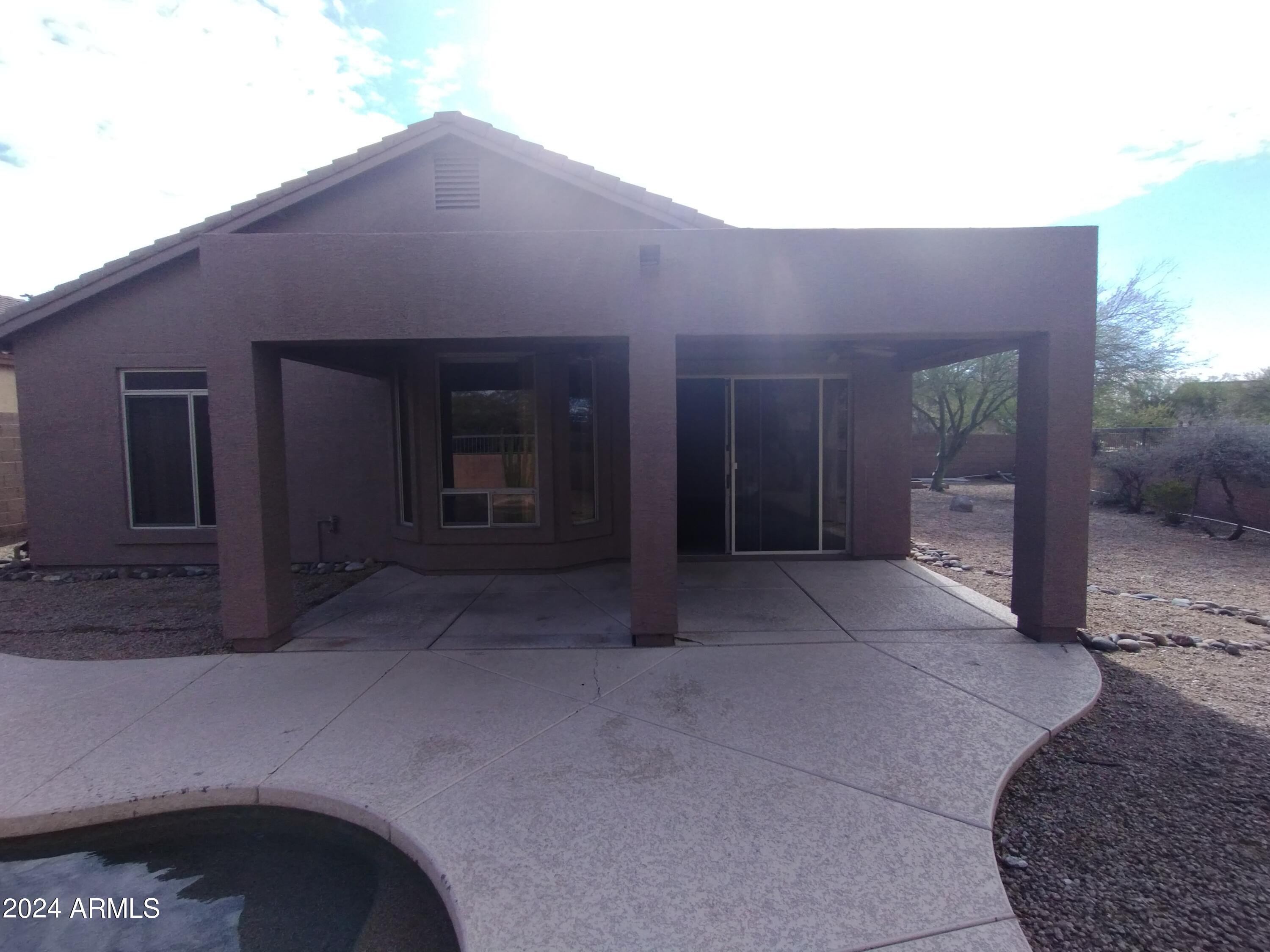 7644 E Regina Street Property Photo 4