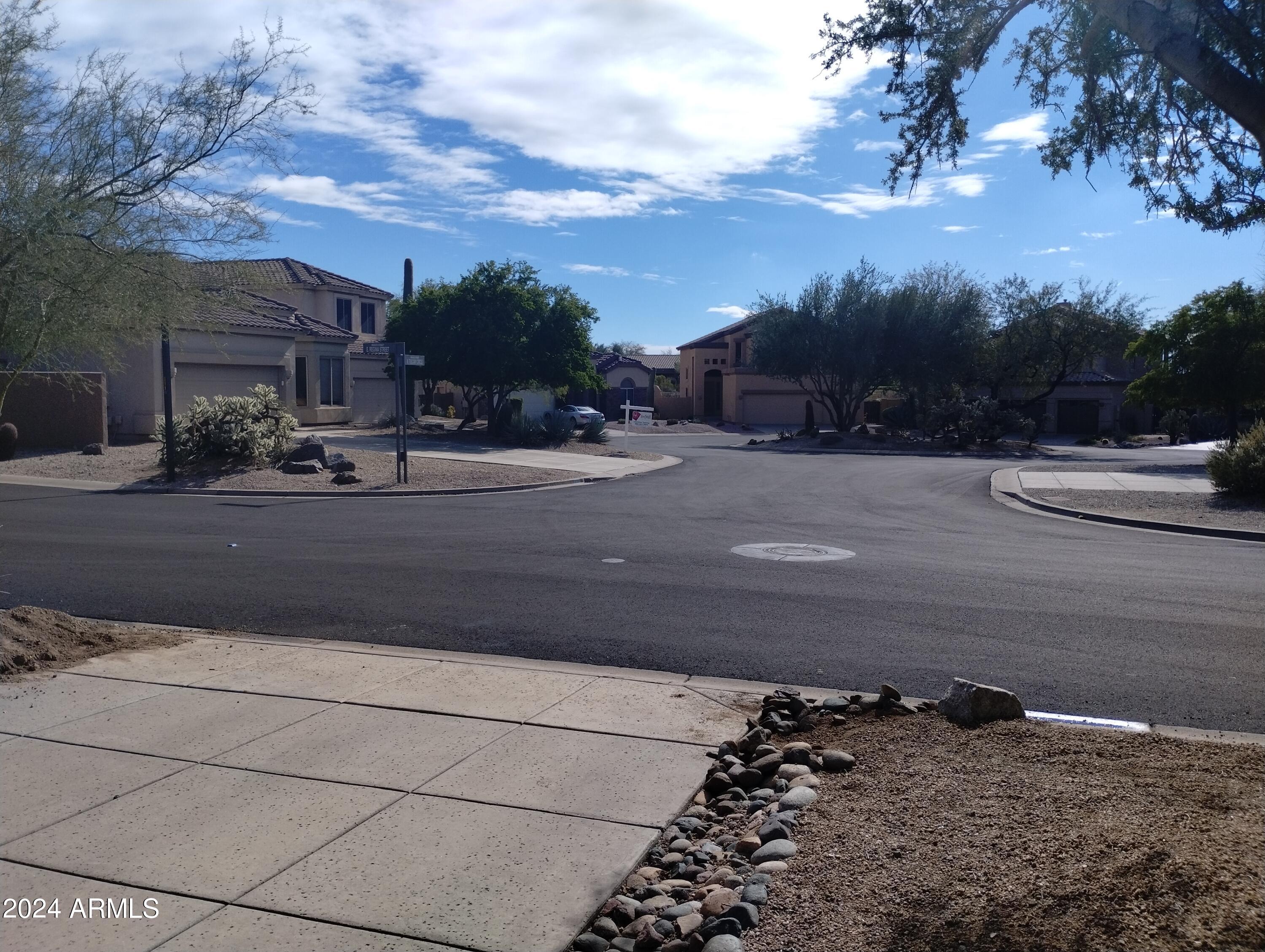 7644 E Regina Street Property Photo 5