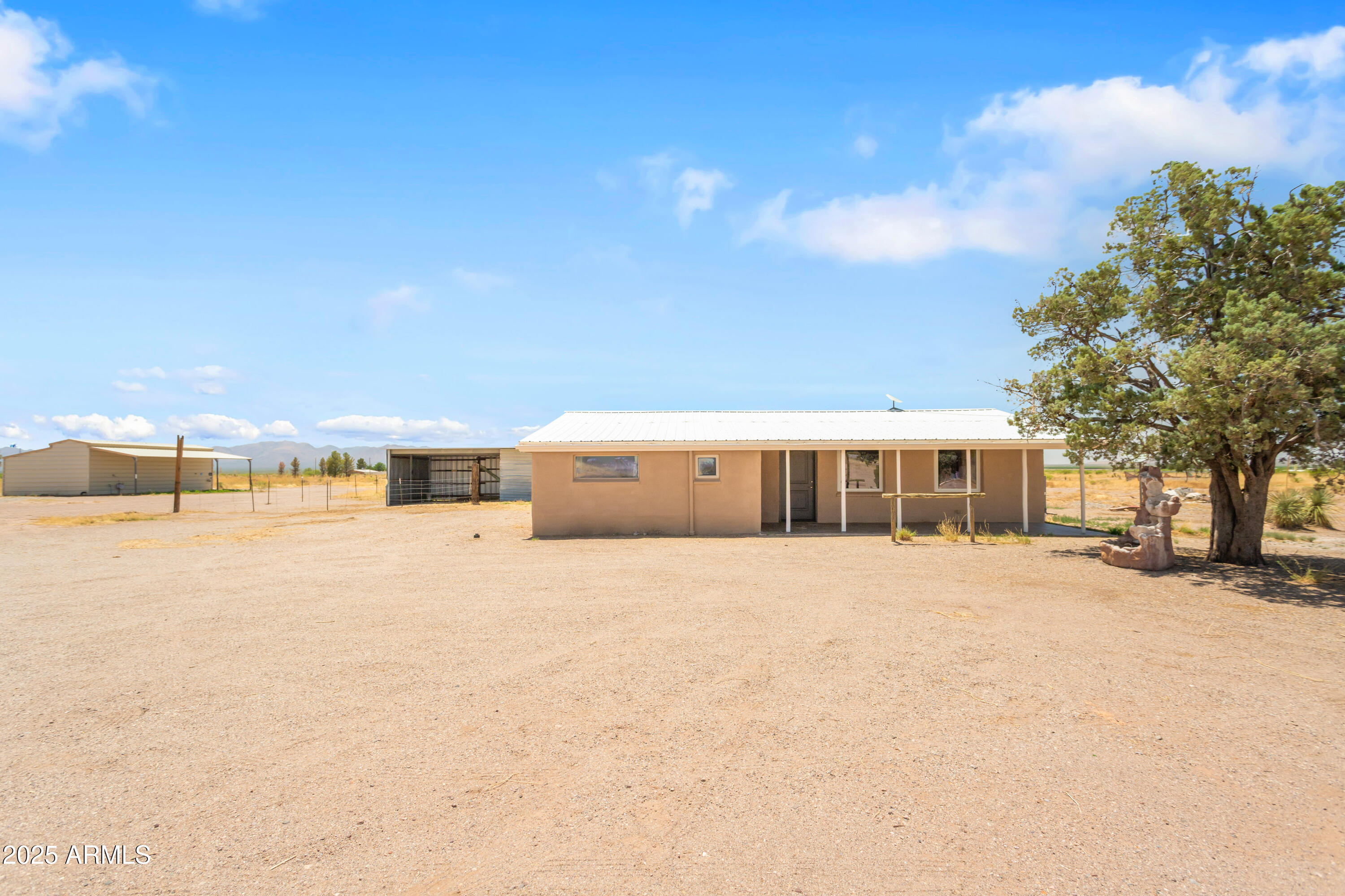8250 N Central Highway Property Photo 1