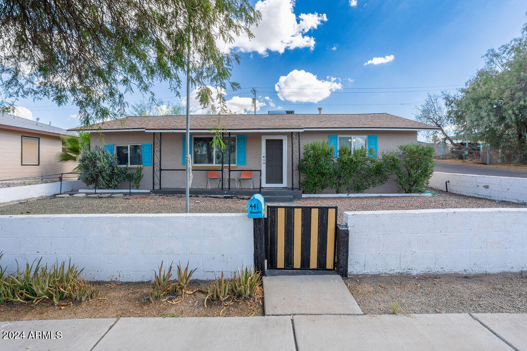 441 W Solana Avenue Property Photo 1