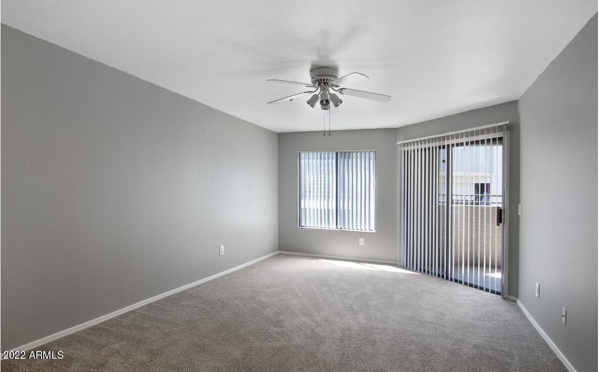 2025 E Campbell Avenue Property Photo 6