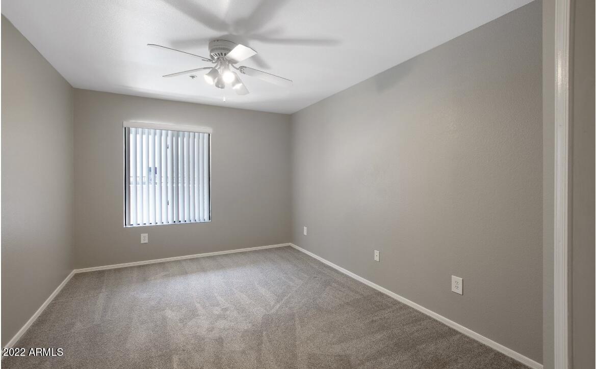 2025 E Campbell Avenue Property Photo 8