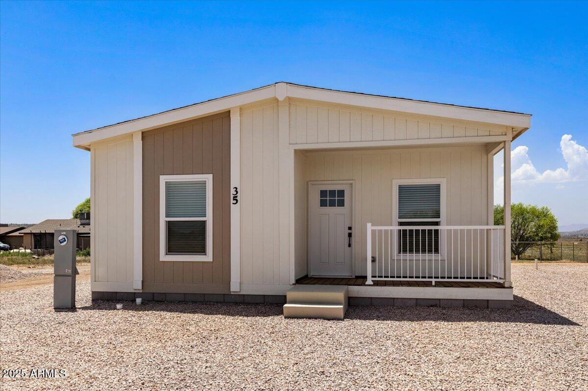 35 W Hawaii Road Property Photo 1