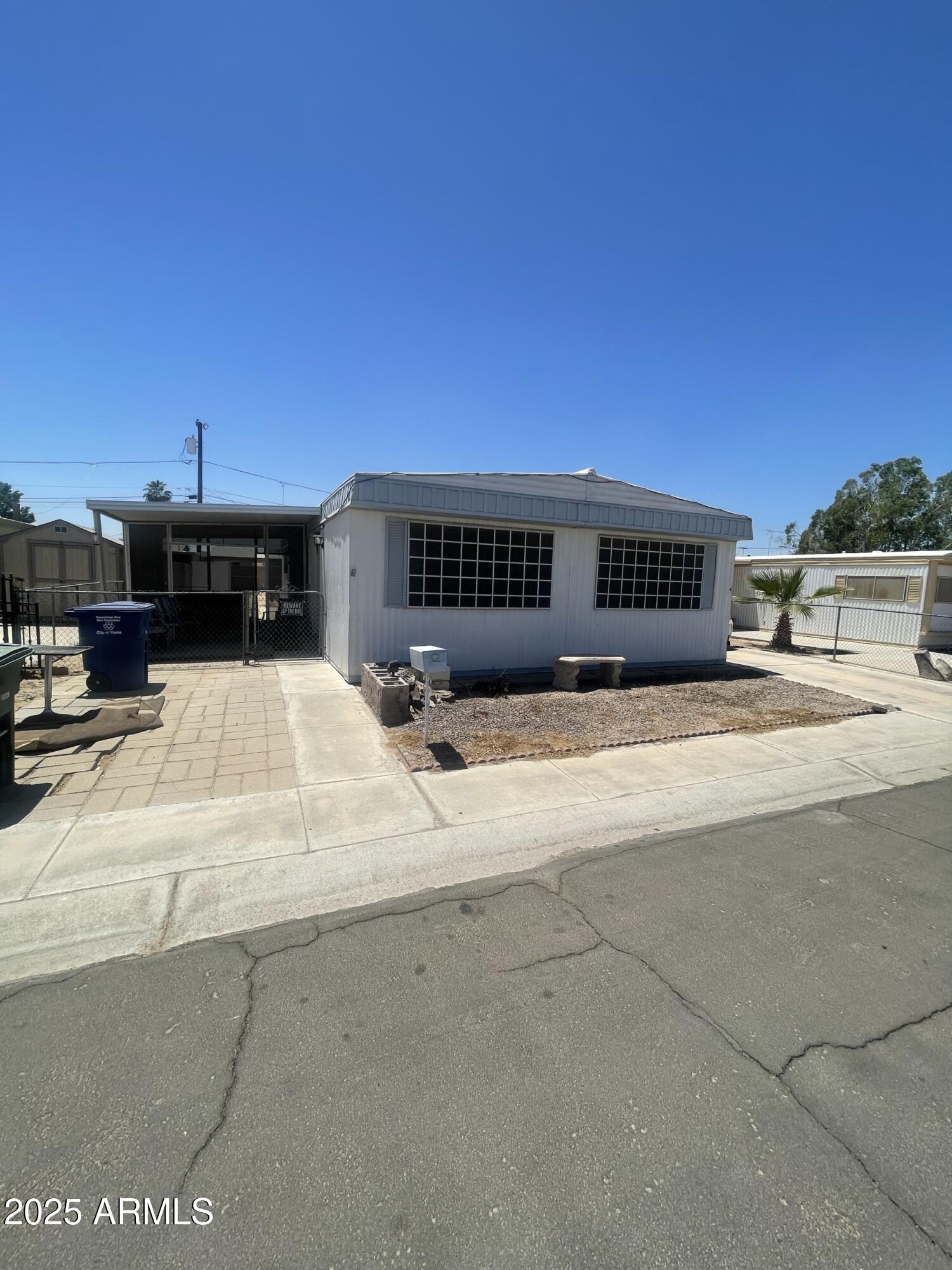 1059 W 34th Place Property Photo 1