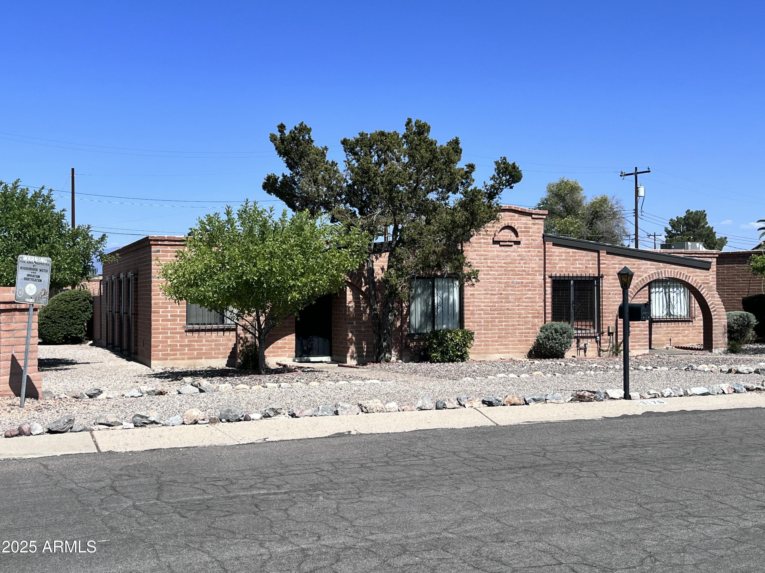 3176 N Vista Del Forte Drive Property Photo 1