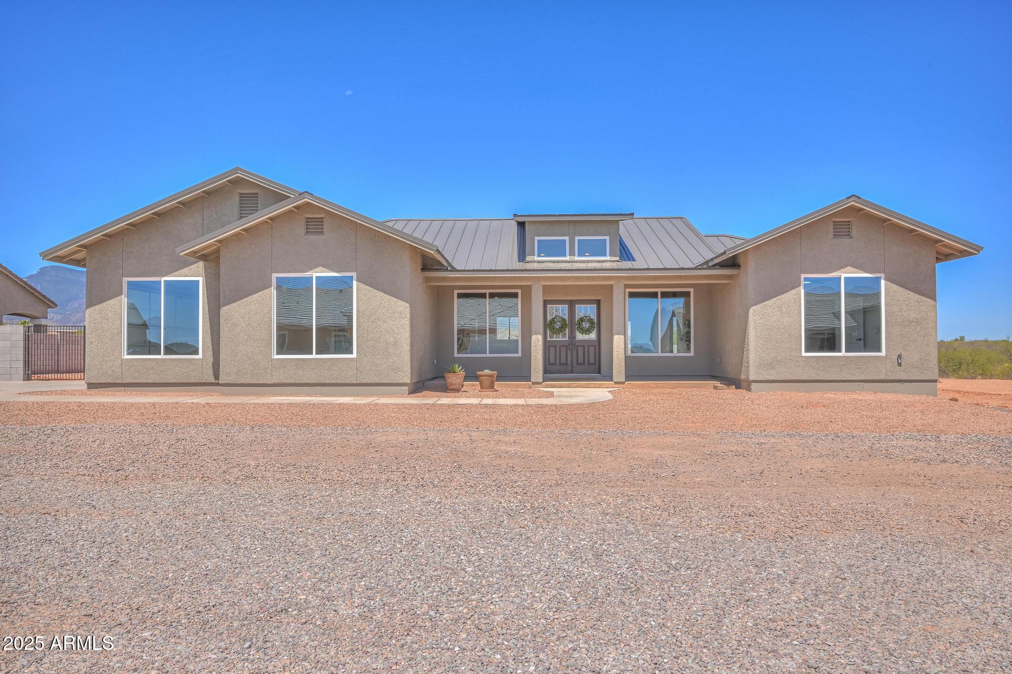 4098 S Lois Lane Property Photo 1