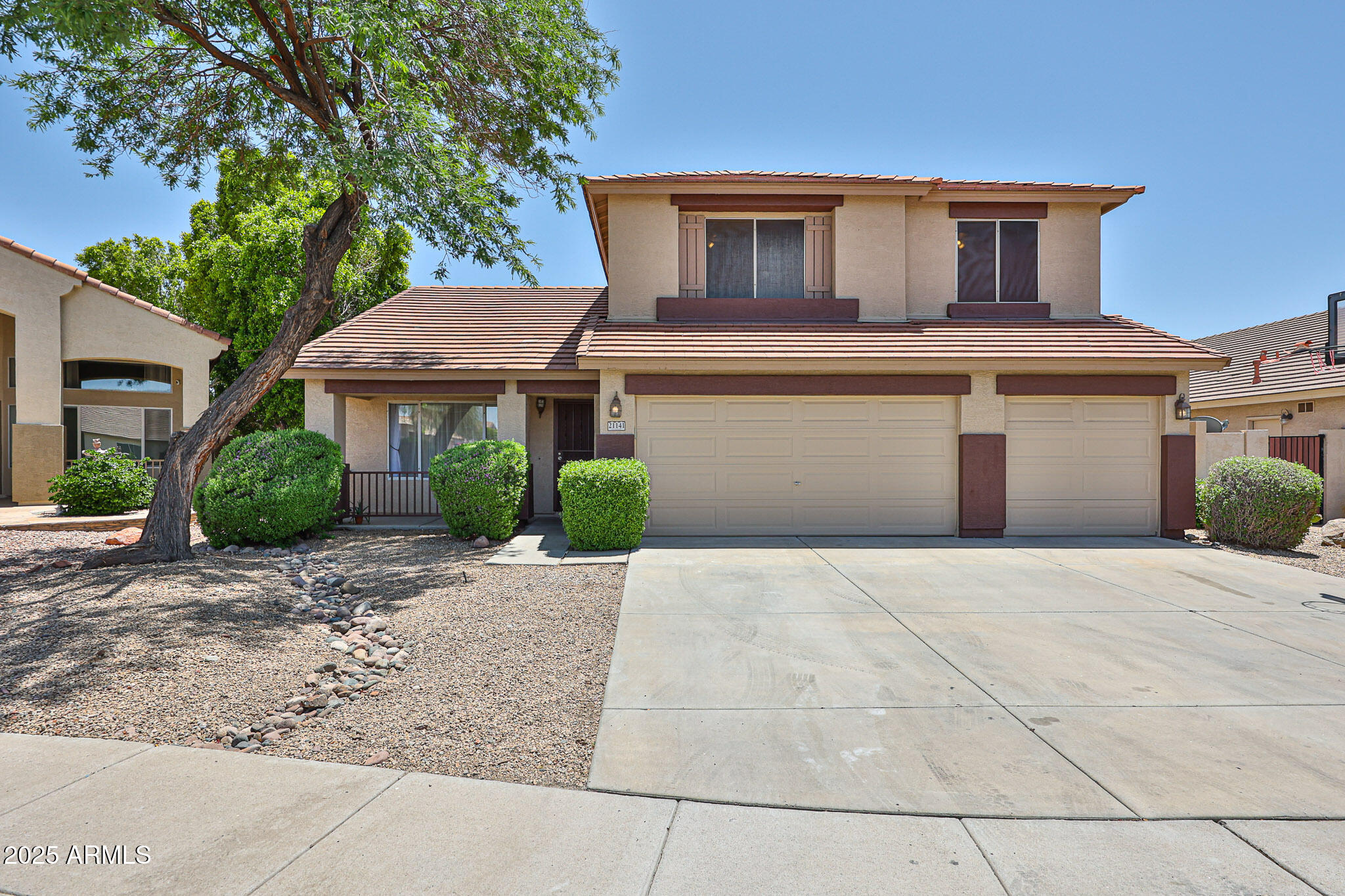 21141 N 79th Avenue Property Photo 1