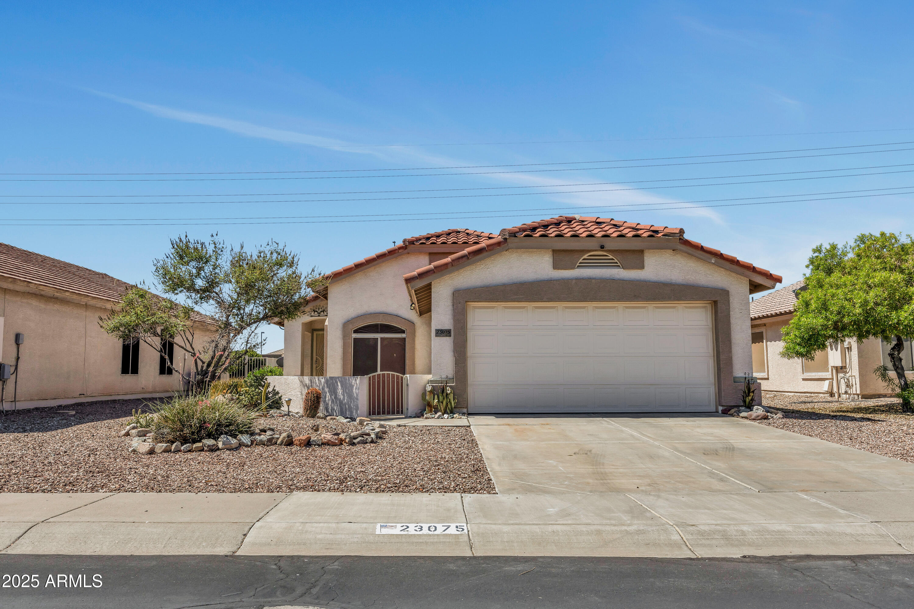 23075 W Arrow Drive Property Photo 1
