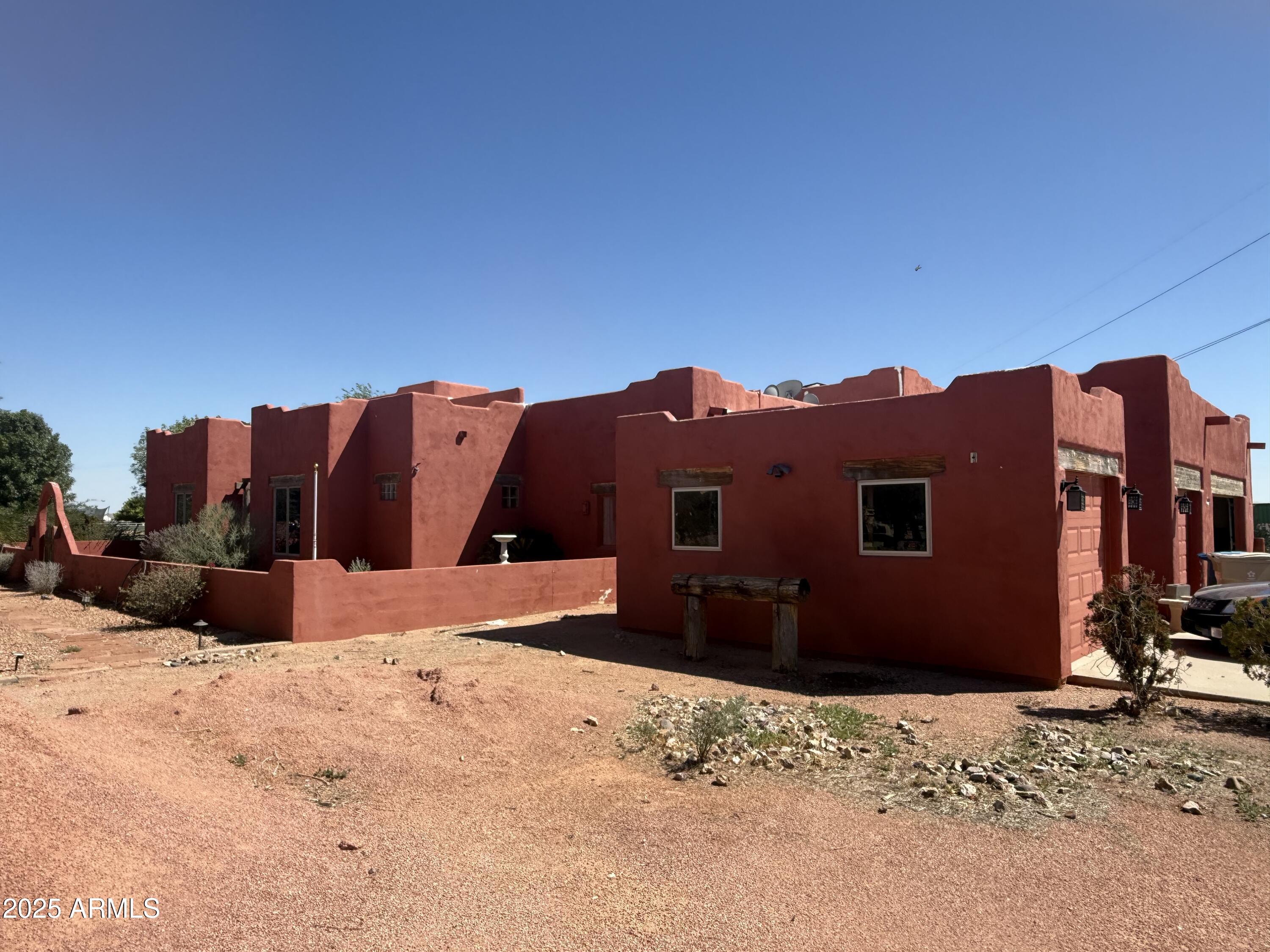 Picture of 25449 W PUEBLO Avenue