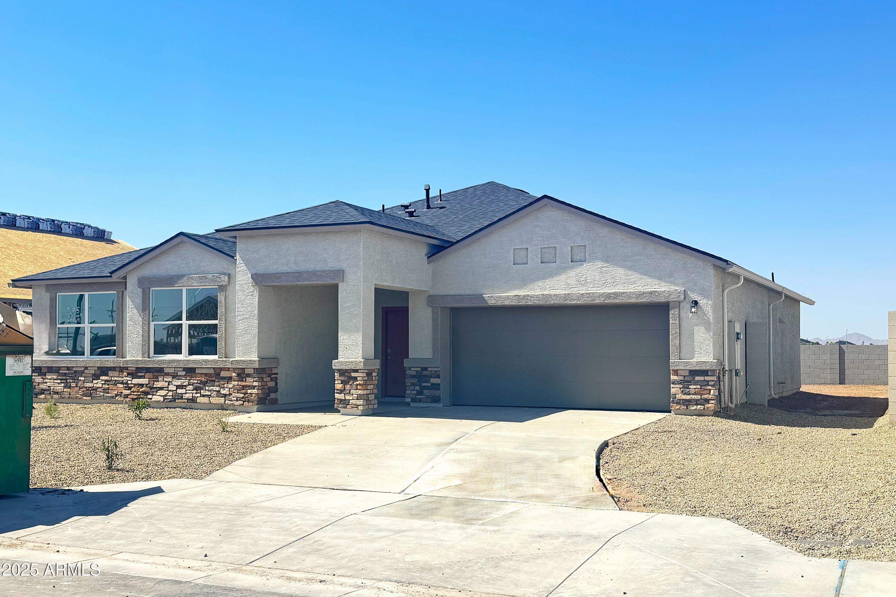 1540 E MASON Drive Property Photo 1