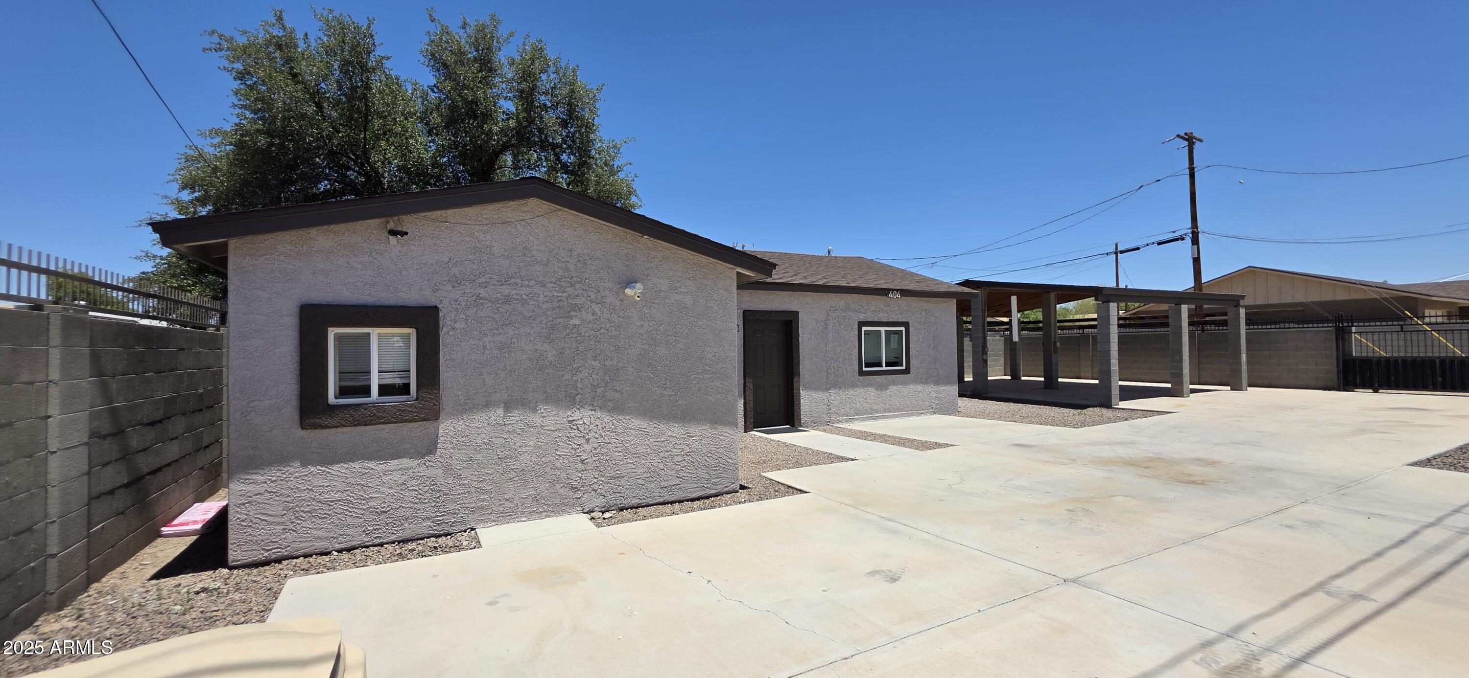 404 E Centre Avenue Property Photo 11