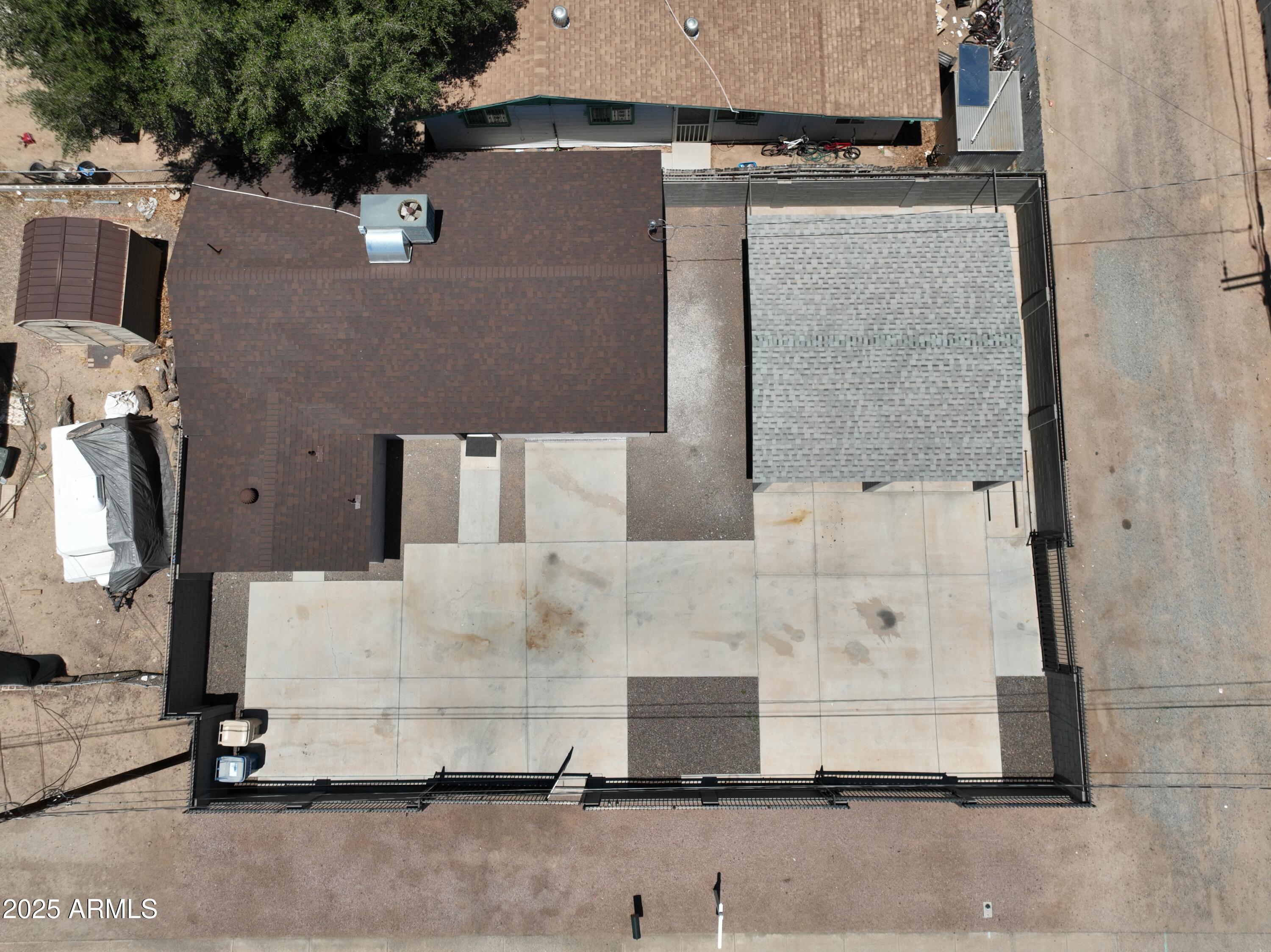 404 E Centre Avenue Property Photo 32