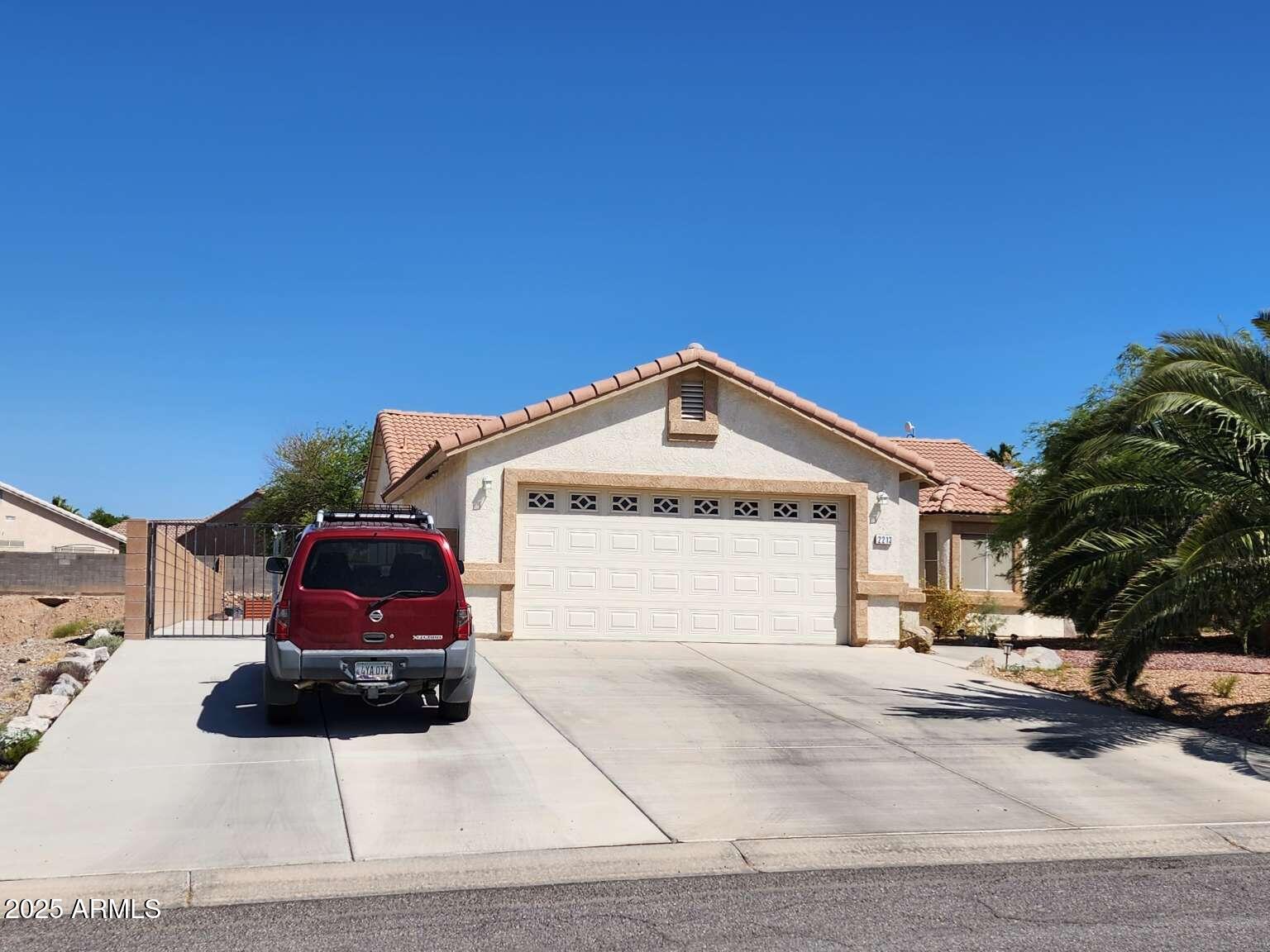 2213 E JAMIE Road