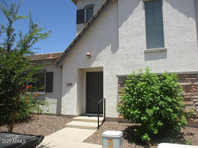 4658 E Redfield Road Property Photo 1