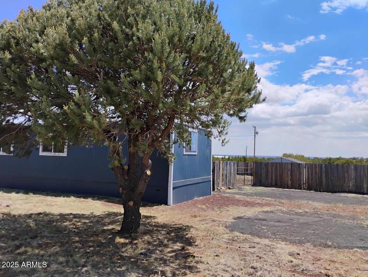 8484 Bruce Circle Property Photo 1