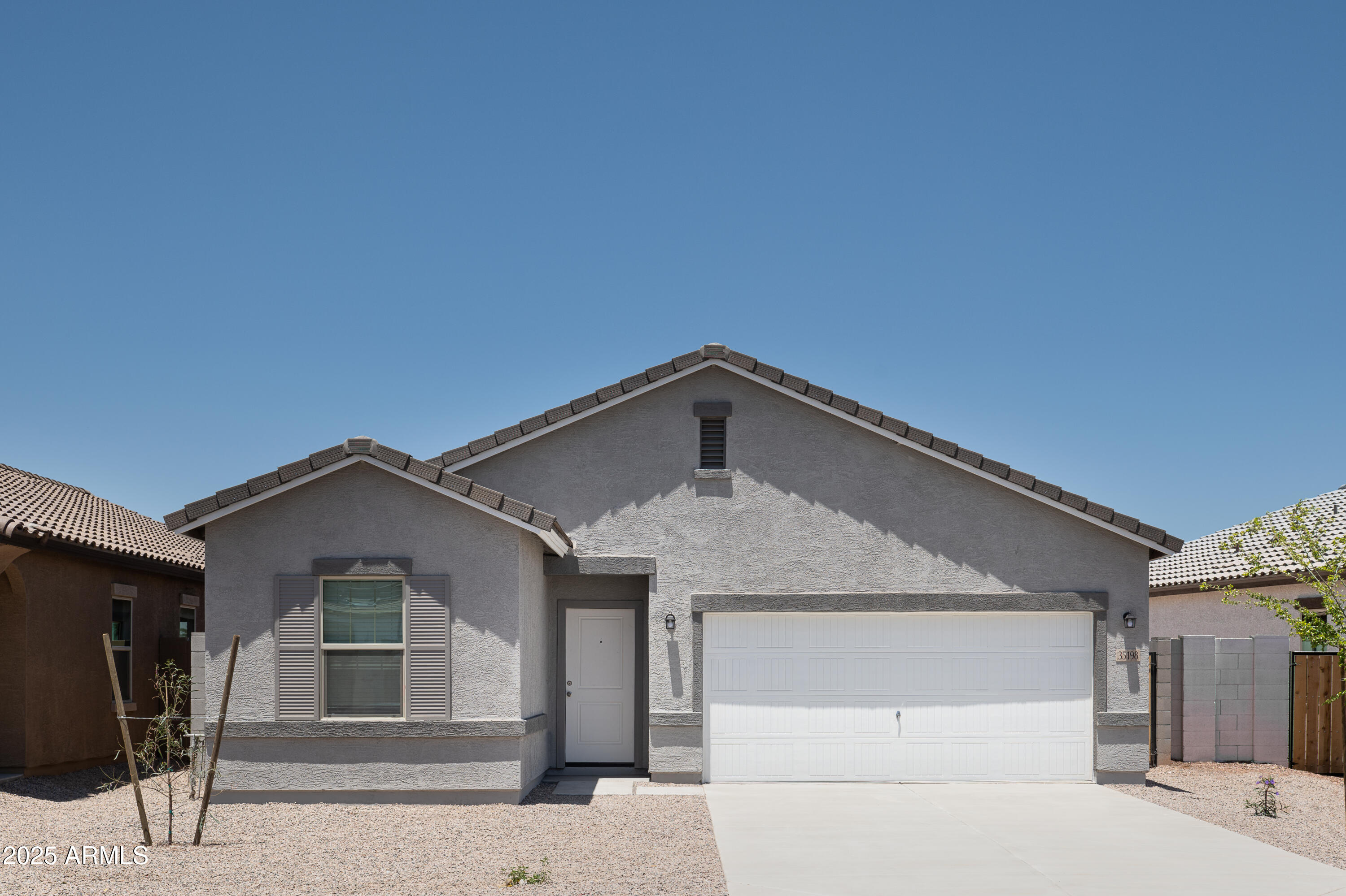 10314 S 58th Lane Property Photo 1
