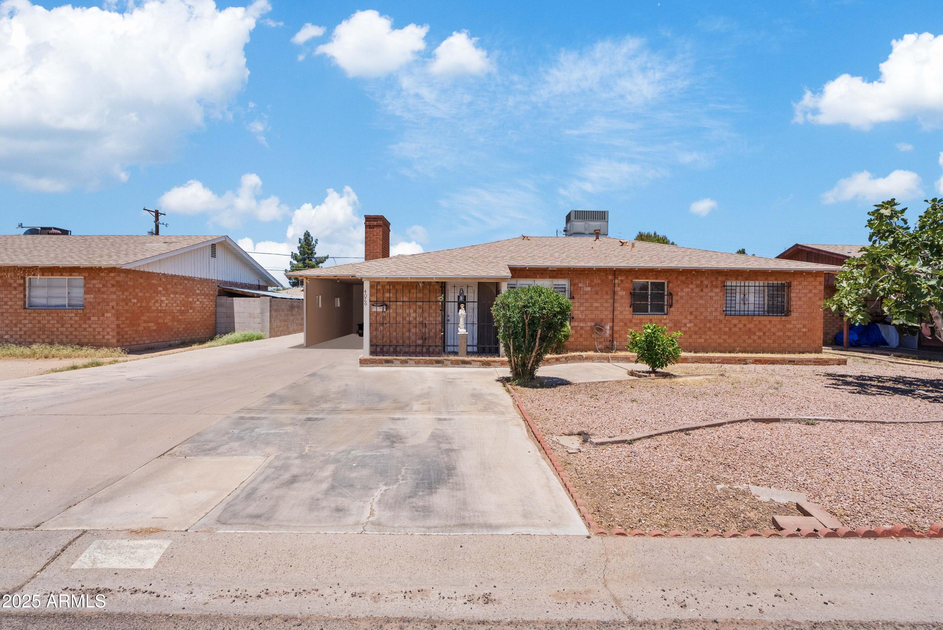4026 W Berridge Lane W Property Photo 1