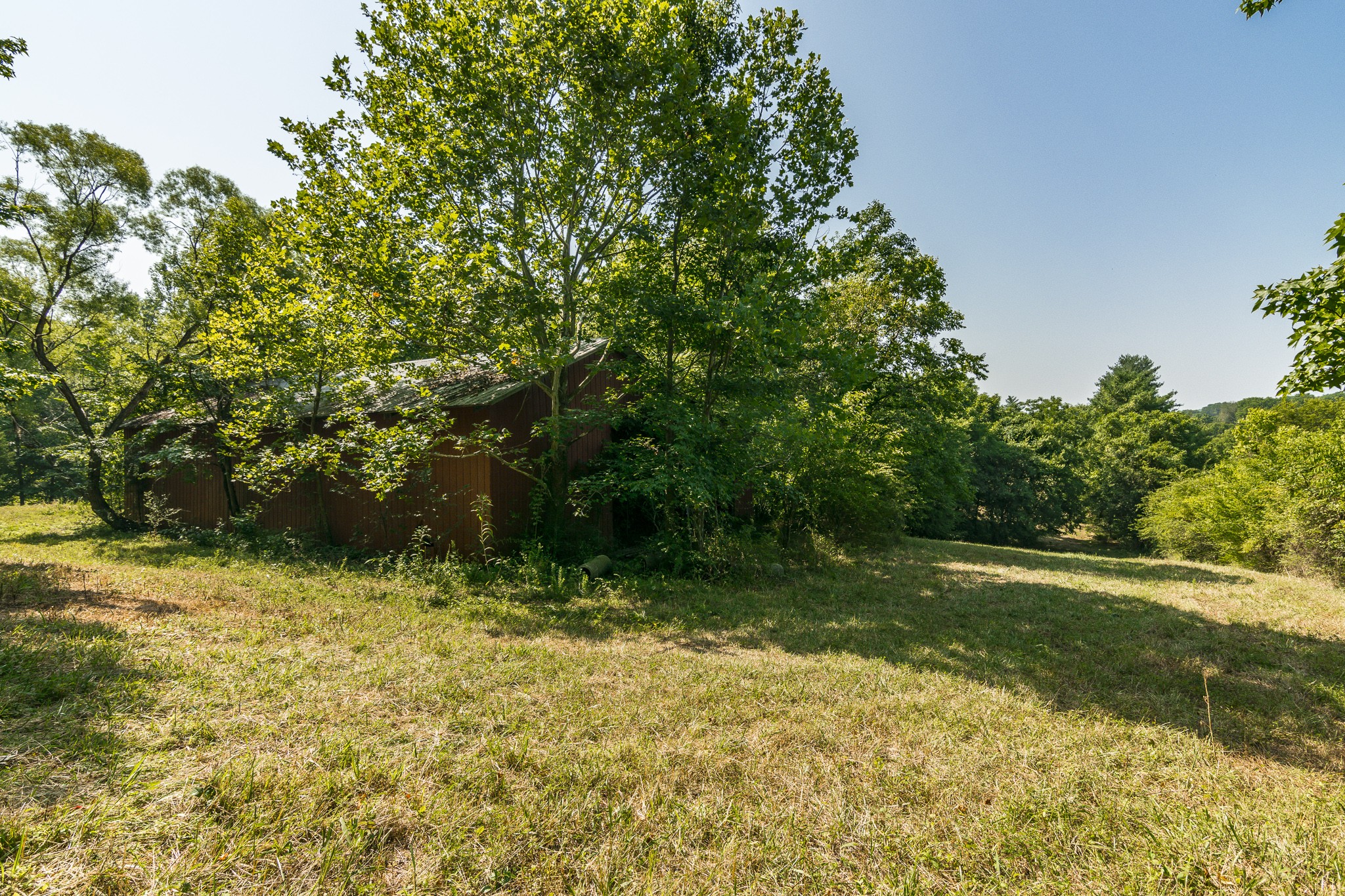 0 S Thompson Ln Property Photo 28