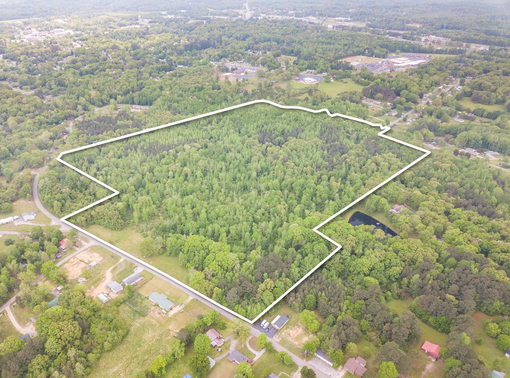 876 Flatwoods Rd Property Photo 4