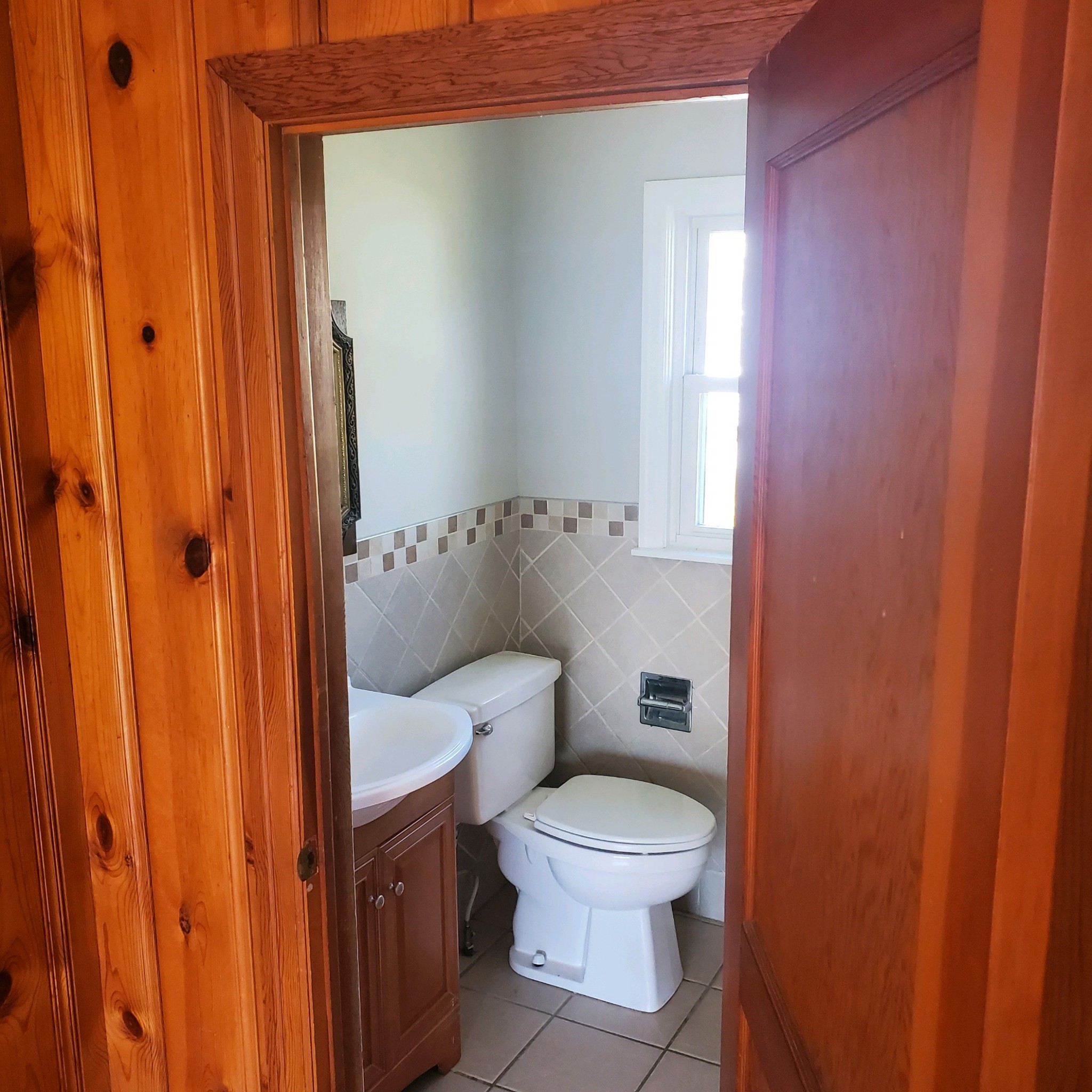 506 S Mountain St Property Photo 13