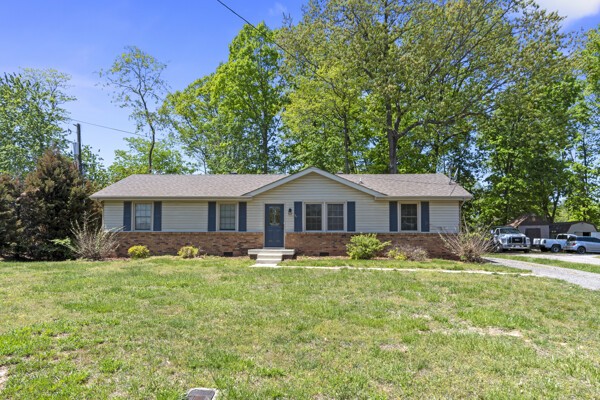 245 Charlemagne Blvd Property Photo