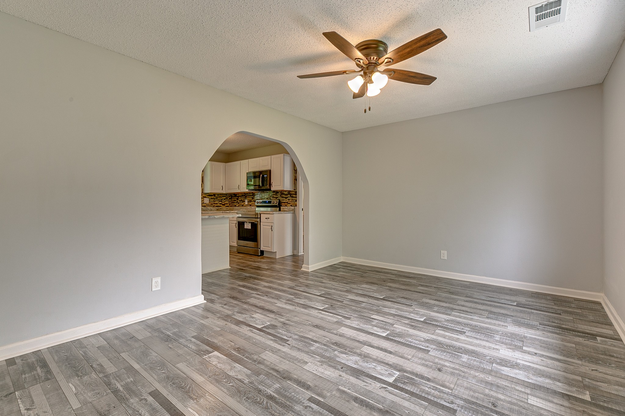 1903 Sherrill Blvd Property Photo 4