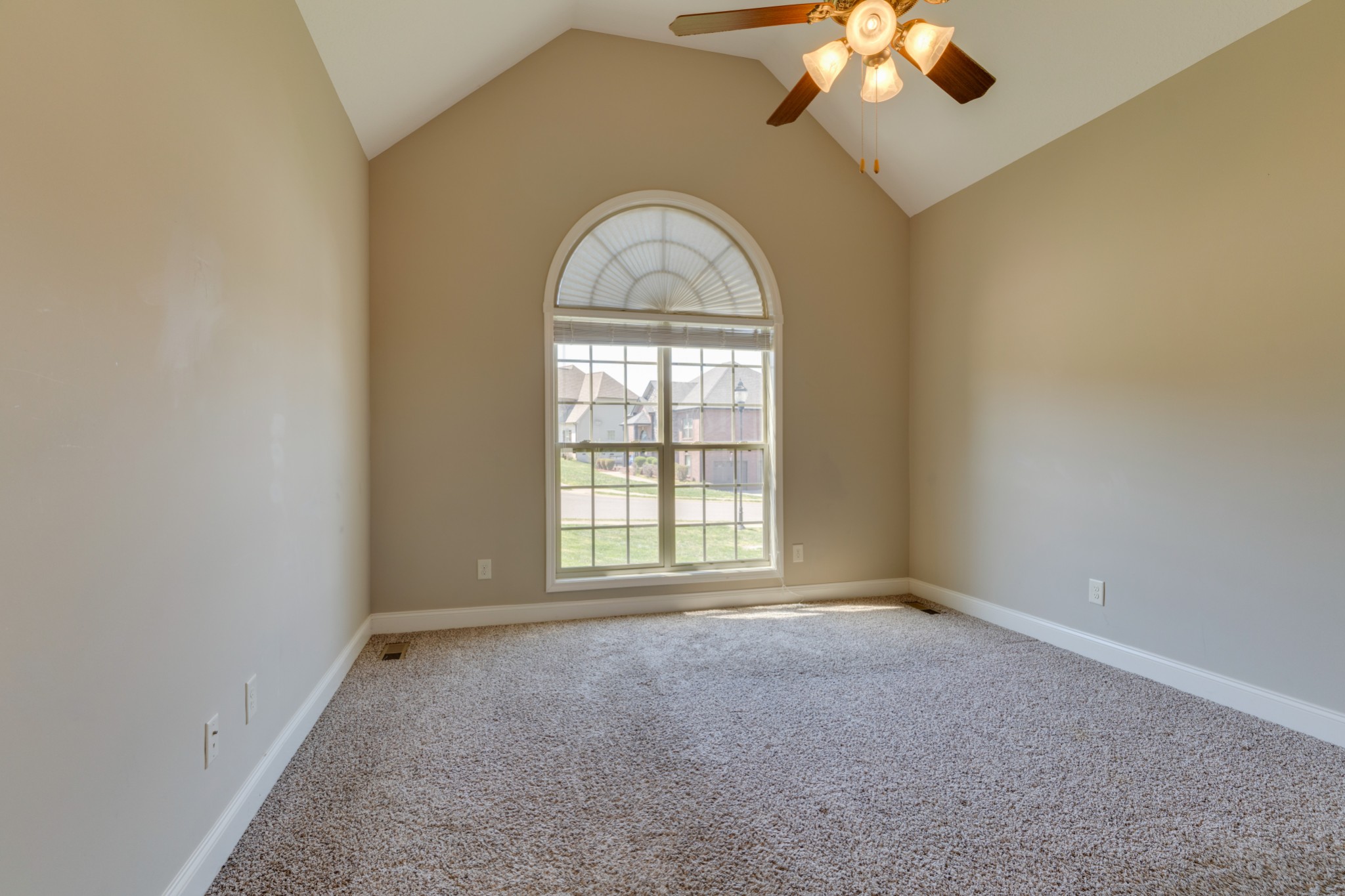 1623 Edgewater Ln Property Photo 22