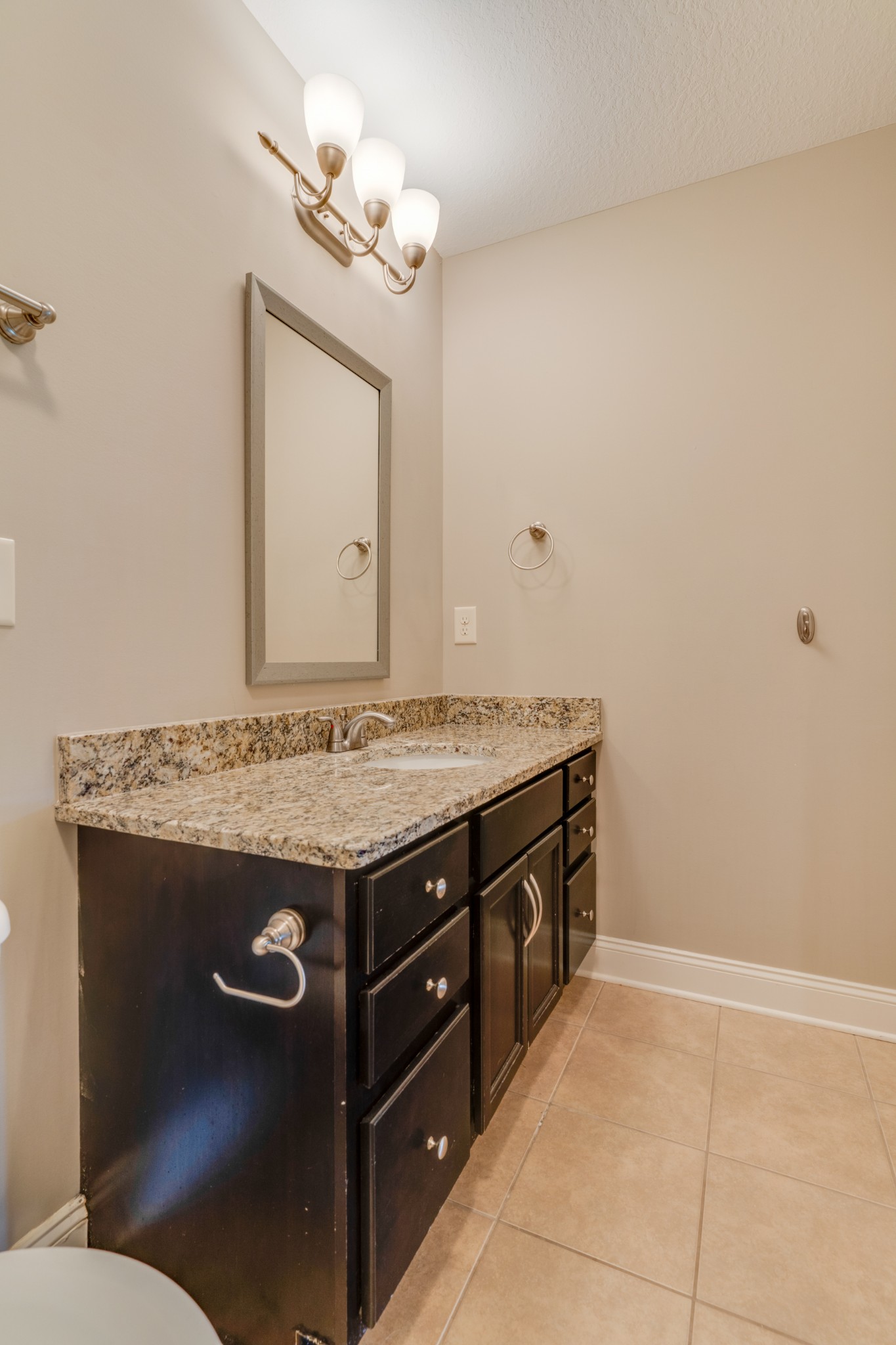 1623 Edgewater Ln Property Photo 31