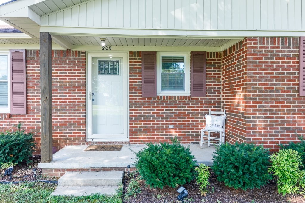 205 White St Property Photo 3