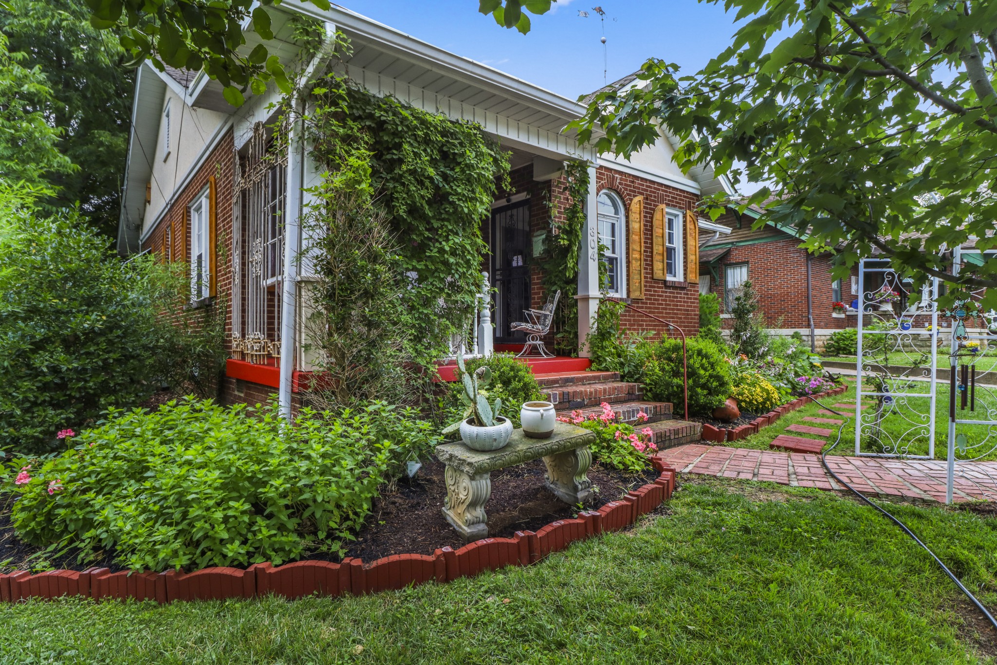 304 Walnut St Property Photo 14