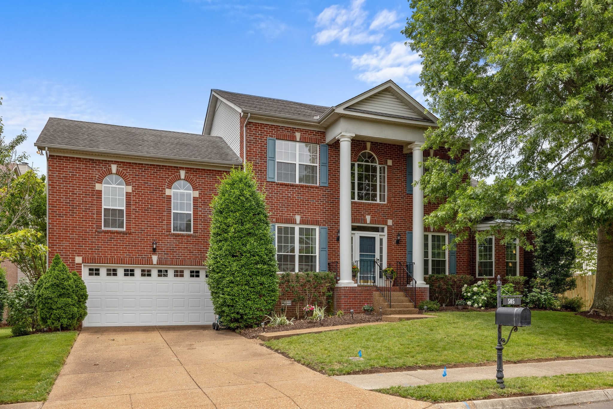 505 Leicester Ct Property Photo 1