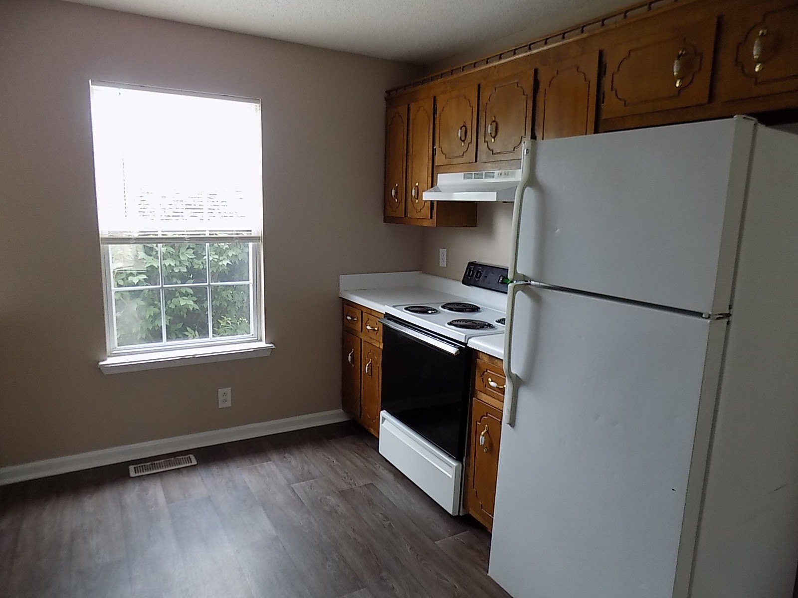 436 Pacific Ave Property Photo 6