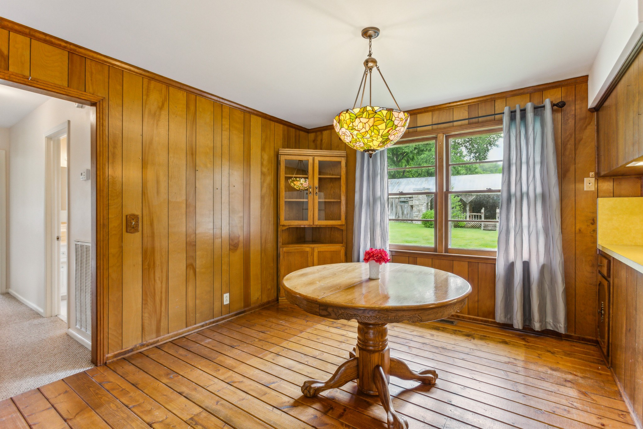 8308 Old Springfield Pike Property Photo 4