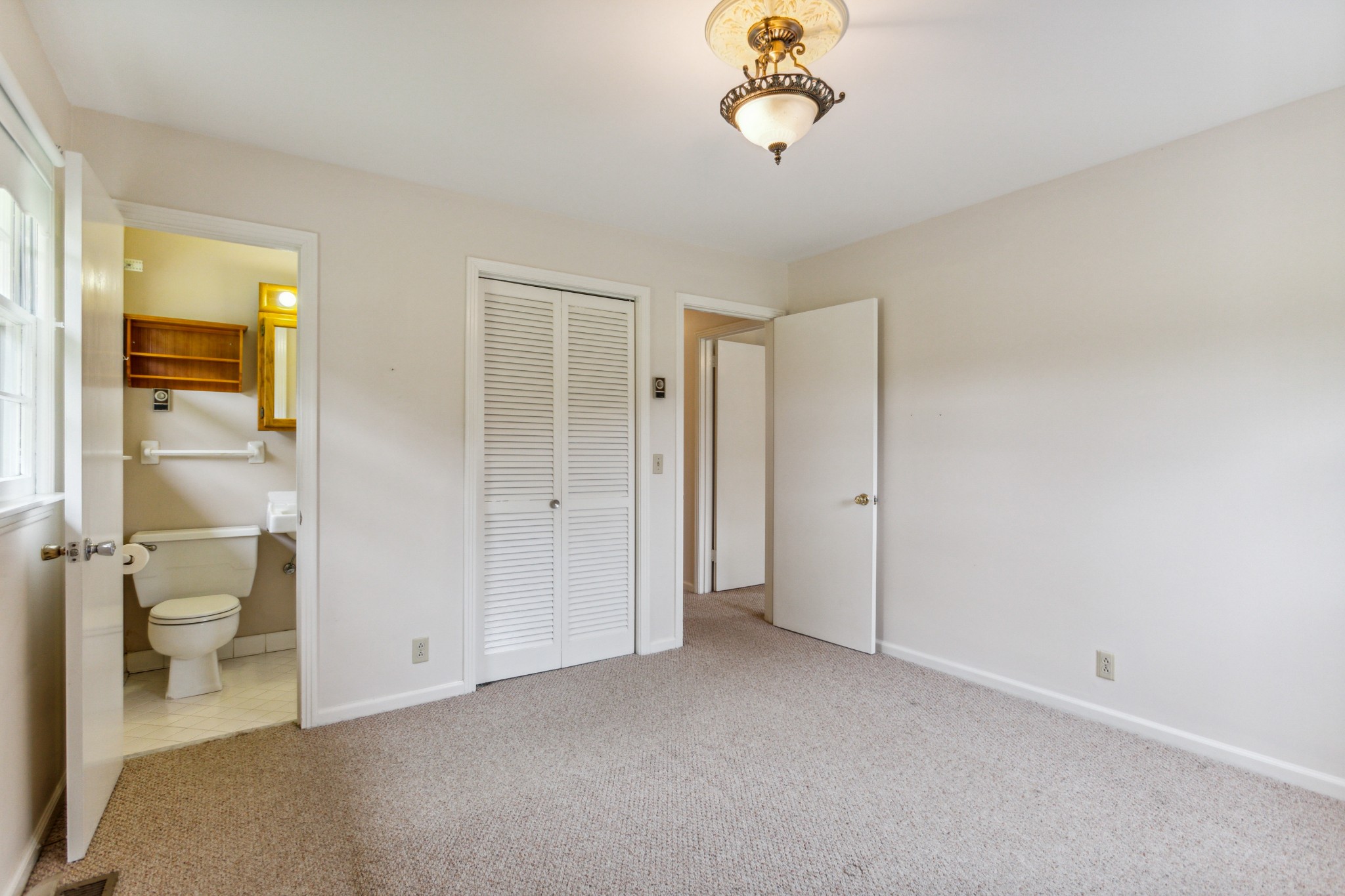 8308 Old Springfield Pike Property Photo 10