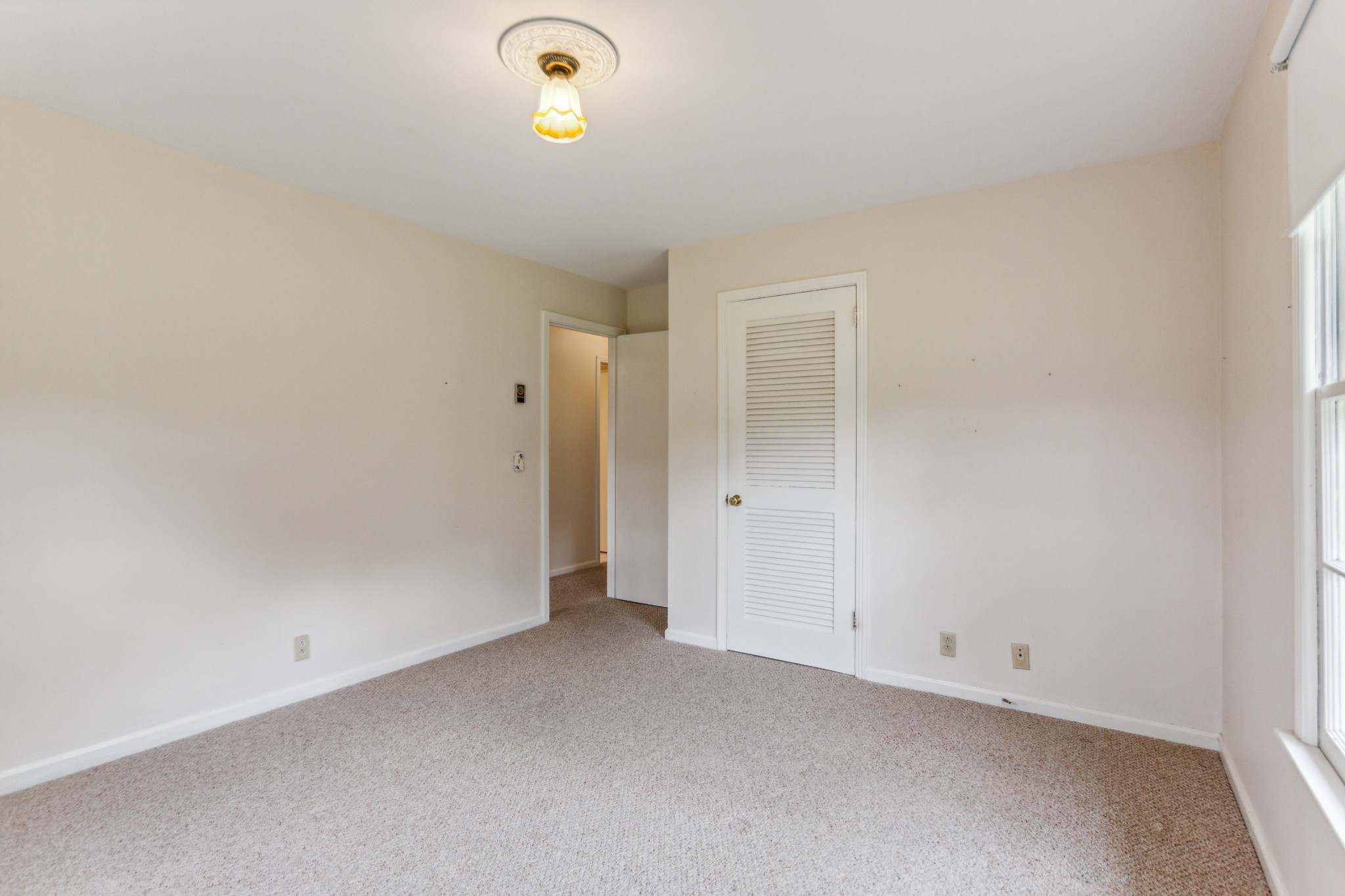 8308 Old Springfield Pike Property Photo 13