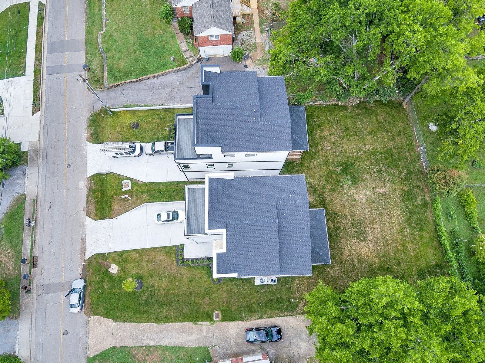 1819b River Dr Property Photo 44
