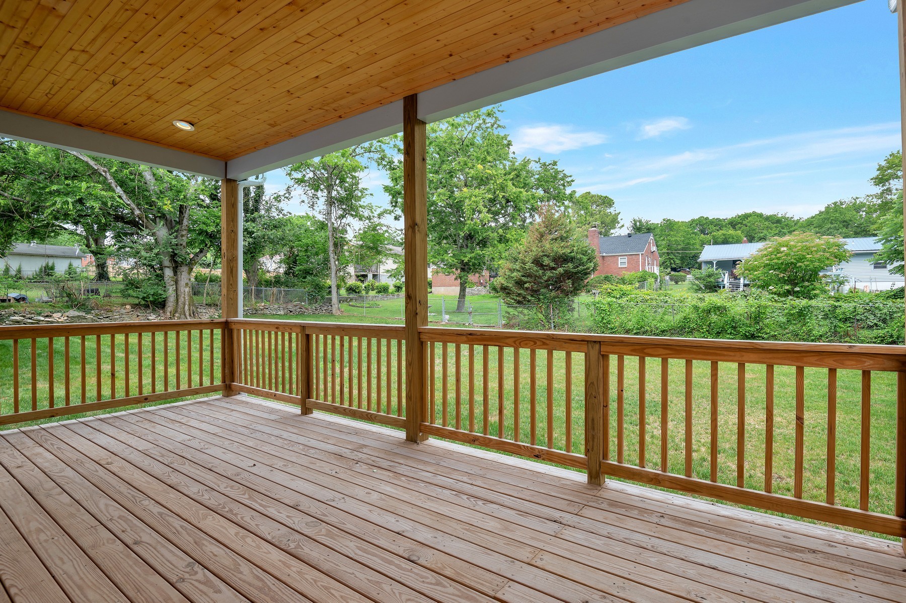 1819b River Dr Property Photo 46