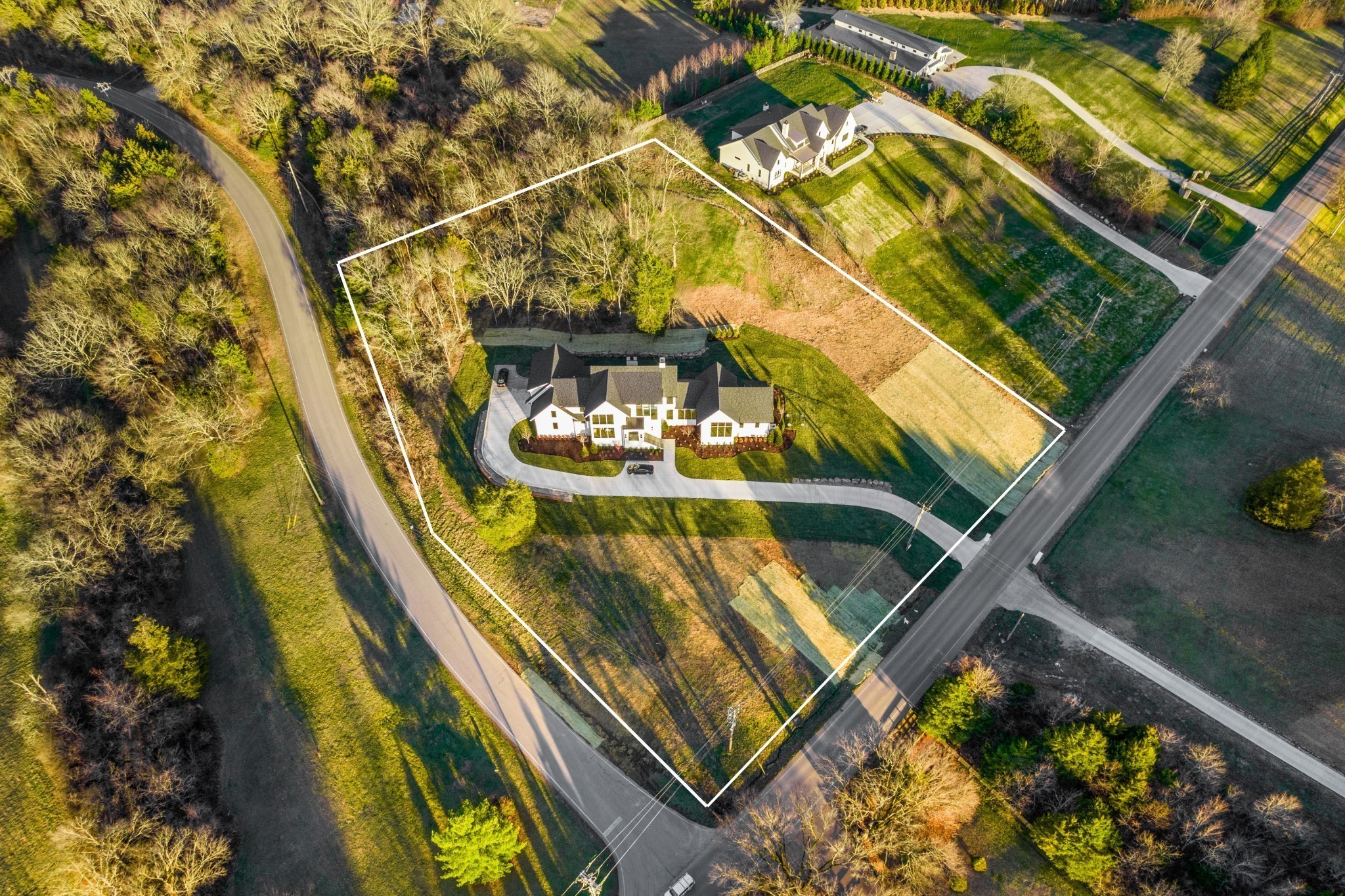 4472 S Carothers Rd Property Photo 4