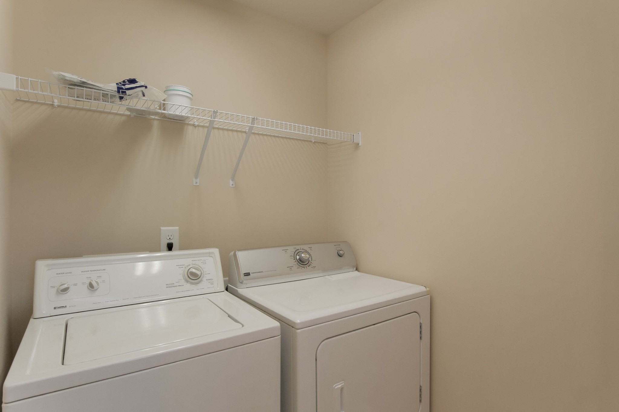 705 Wadestone Trl Property Photo 43