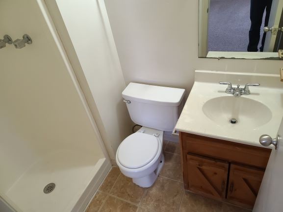 340a Creekwood Ct Property Photo 5
