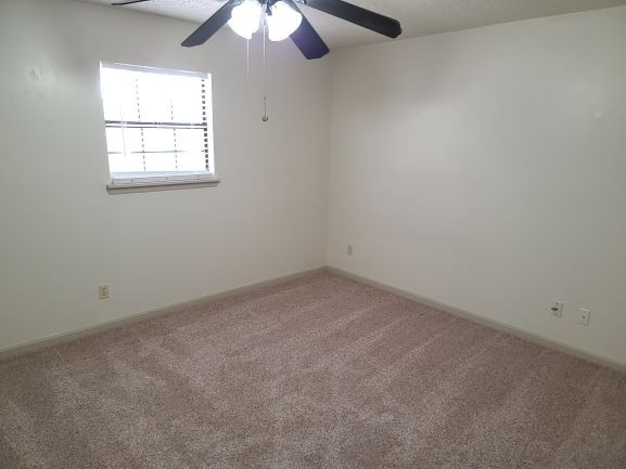340a Creekwood Ct Property Photo 8