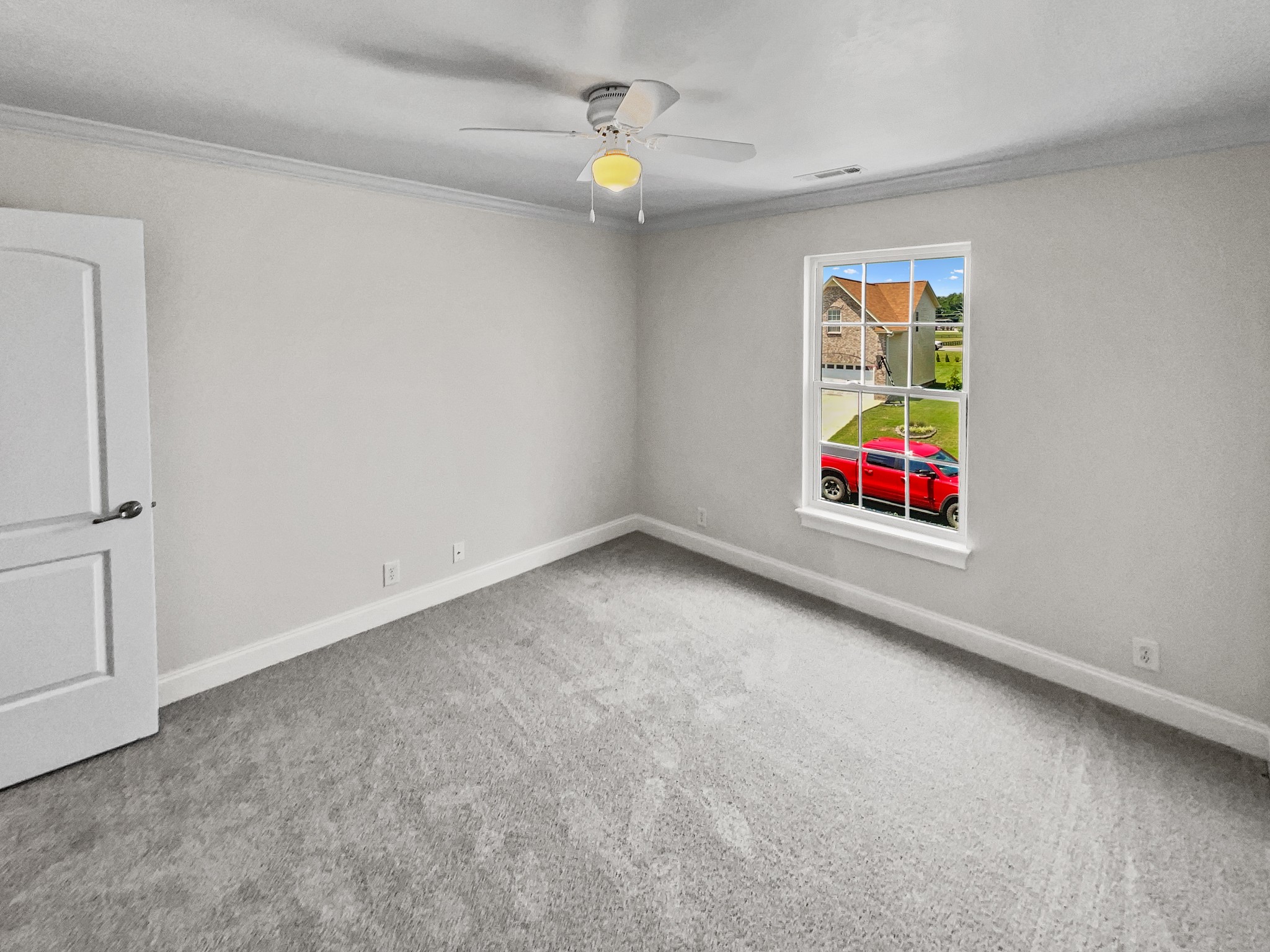 5452 Sabin Ct Property Photo 4