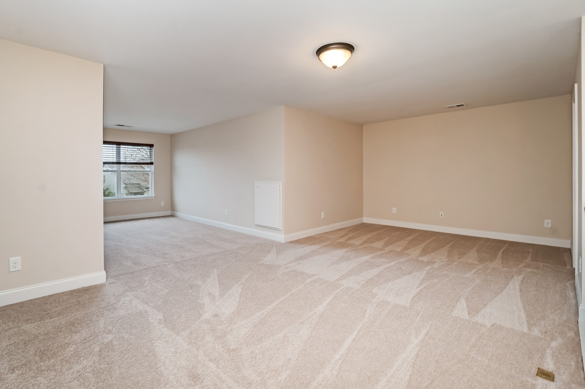 2541 Westerham Way Property Photo 10