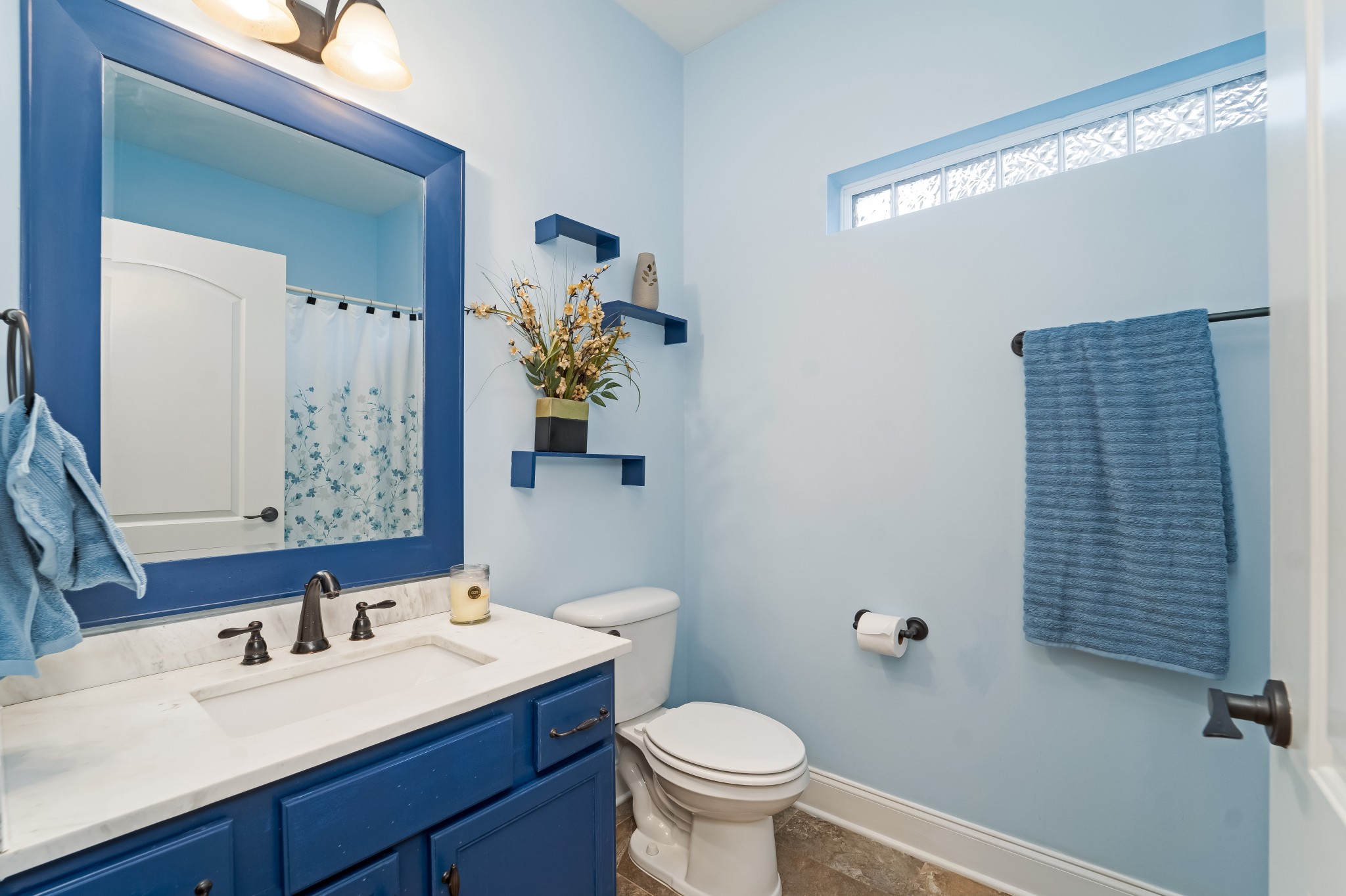 2541 Westerham Way Property Photo 13