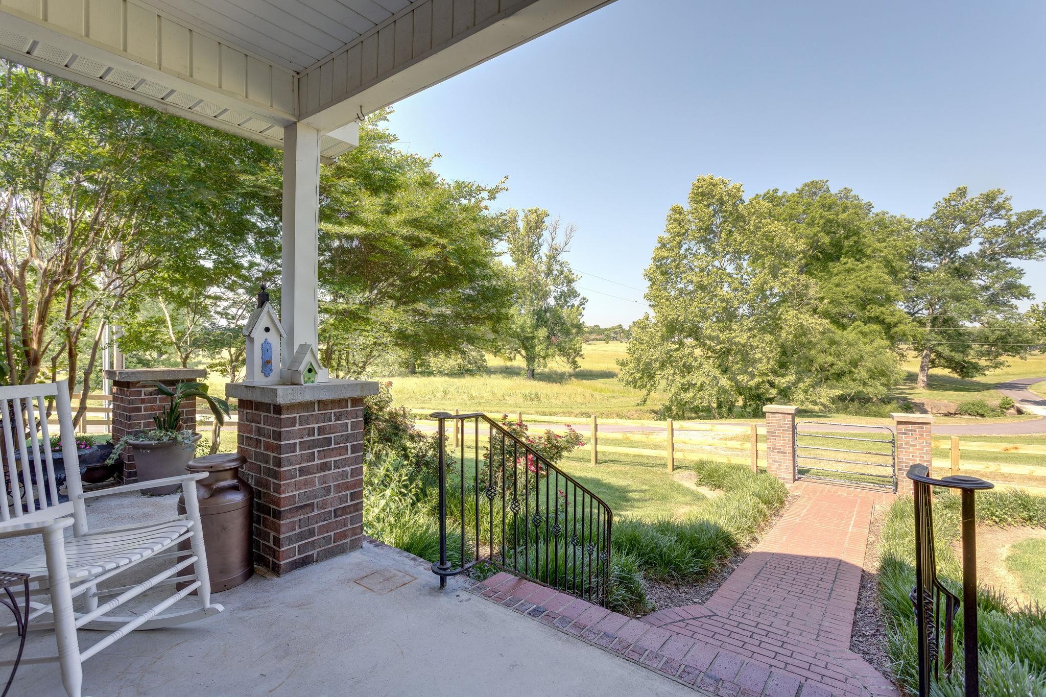 1131 Carters Creek Pike Property Photo 15