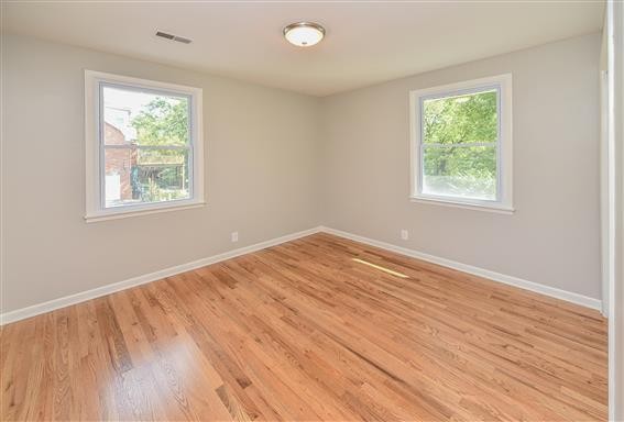 2309 Selma Ave Property Photo 6