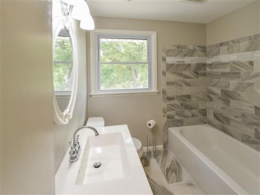 2309 Selma Ave Property Photo 8