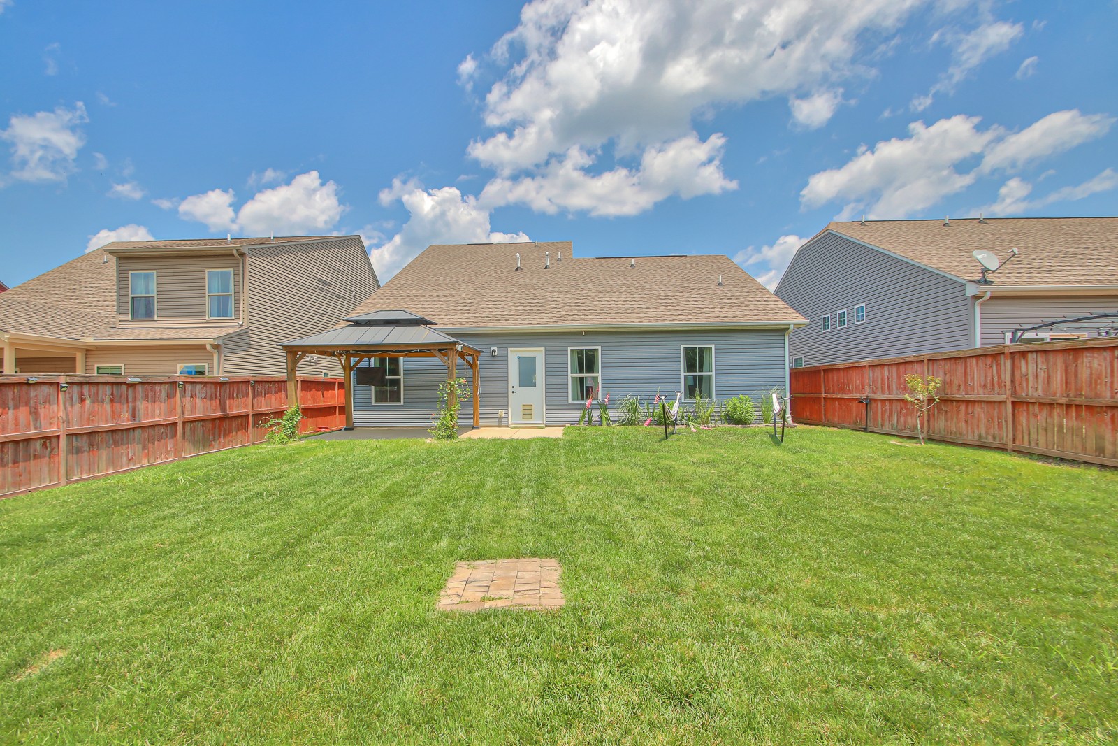 2033 Leeds Ln Property Photo 48