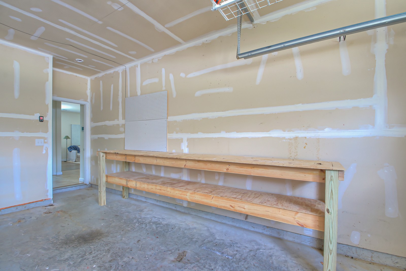2033 Leeds Ln Property Photo 53