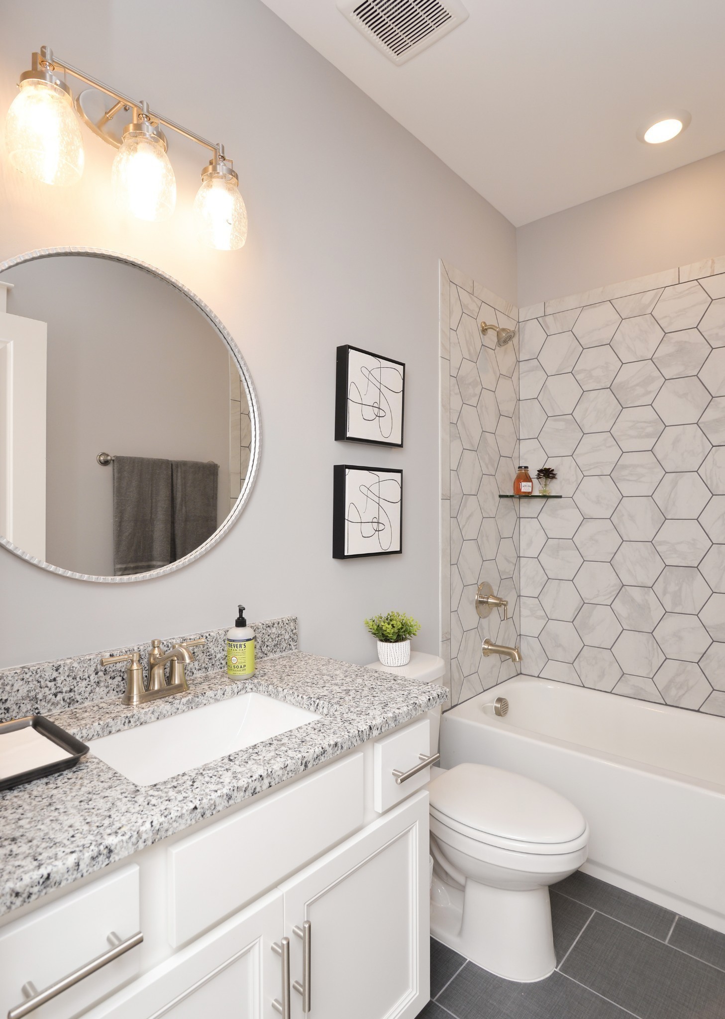 57 Van Conder Place Property Photo 7